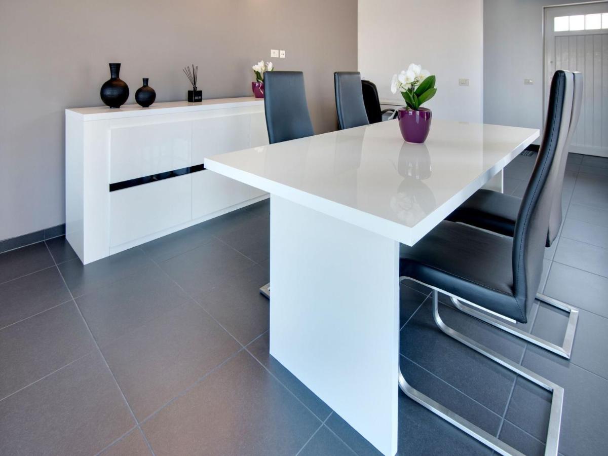 Modern Holiday Home In De Haan With Garden Exteriér fotografie