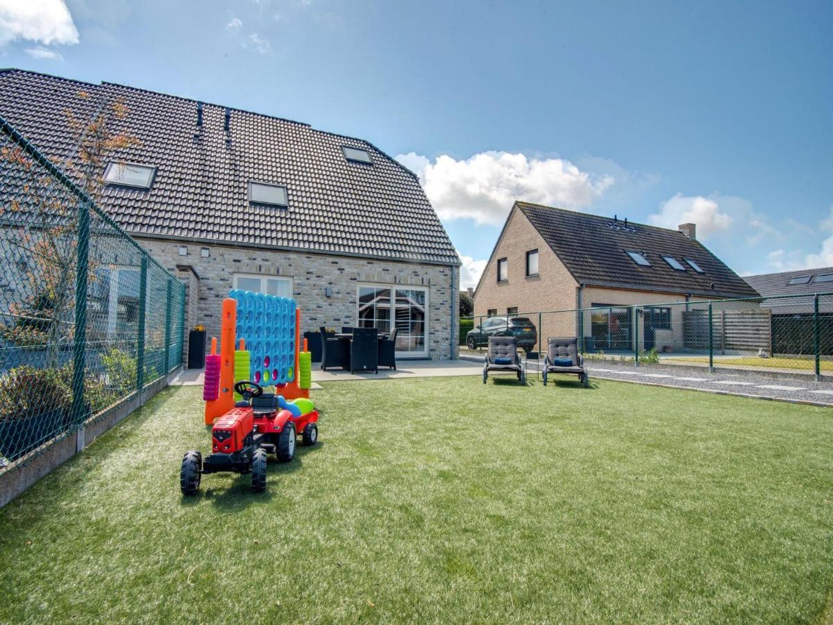 Modern Holiday Home In De Haan With Garden Exteriér fotografie